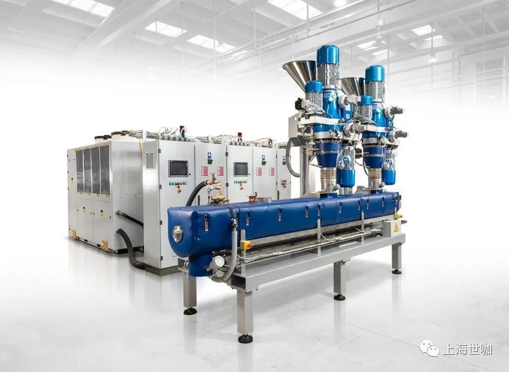 图为：土耳其咖啡（极细研磨）工厂配备两台 Colombini MAC5工业研磨机和冷却系统
